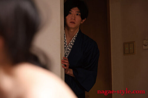 友人のオナホにされた僕の母 ~家族旅行中の出来事~ あずま鈴