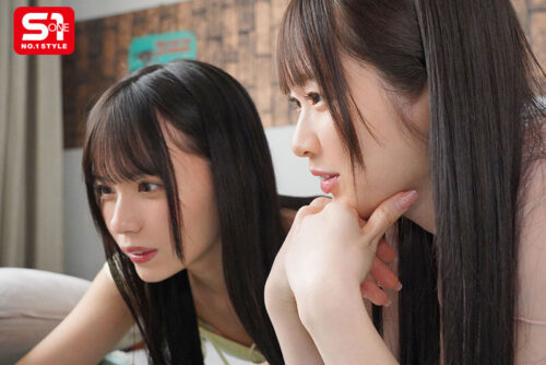 思春期の夏休み幼馴染がふざけて女子同士でキス…見てた僕も興奮しベロキス3Pしまくった 渚あいり 白上咲花