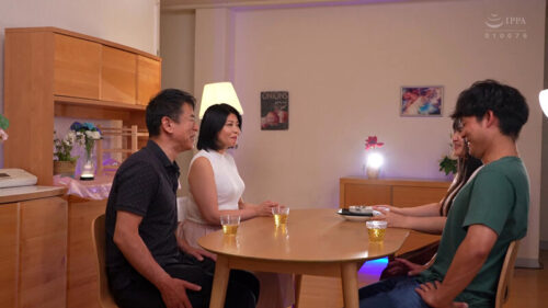 嫁の母と俺の父 赤井美希