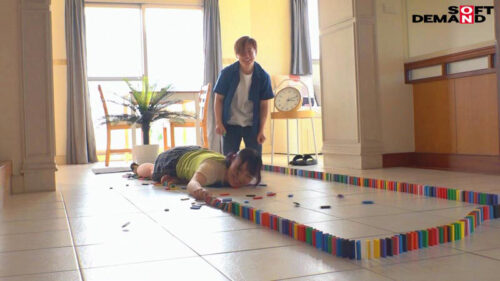 いきなり全身拘束から始まる24時間リアル大脱出 齋齋いつき史上最難解のパニックイライラ?!SEXドキュメント! 累計総フォロワー40万人台湾美少女インフルエンサーが、言葉の通じない純日本人男優さんと2人きりで山奥の監●ハウスに閉じ込められて、感情むき出しおっぱい…