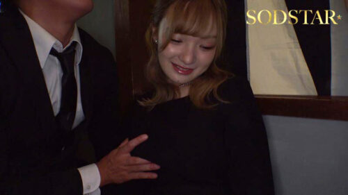 金髪喪服ギャル 渚恋生