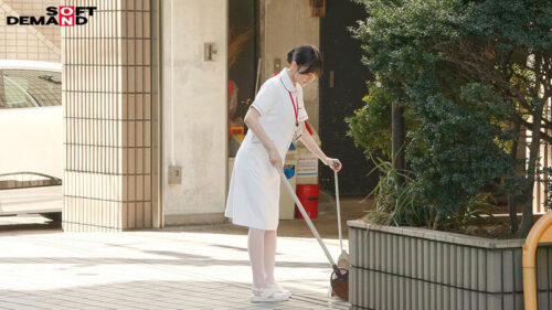 【業務命令】ご奉仕を学べ!5コスプレ接待(ヌキあり)学生 バニーガール ナース 陸上部 サキュバス 宣伝部 松永あかり