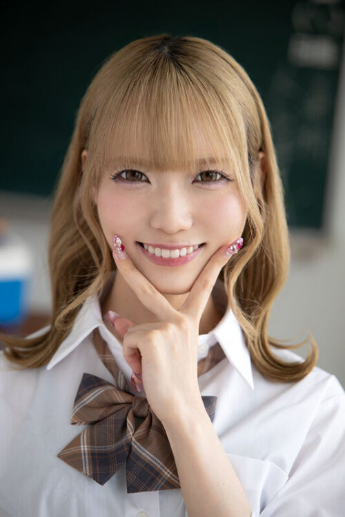 【VR】これぞ8K!顔面特化アングルVR ~ギャル女子校生x顔面特化アングル!ミナちゃんの 前のめりピストン騎乗位でメスがっちゃえ!!~ 藍瀬ミナ