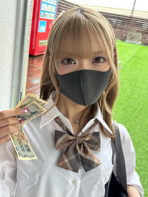 【VR】これぞ8K!顔面特化アングルVR ~ギャル女子校生x顔面特化アングル!ミナちゃんの 前のめりピストン騎乗位でメスがっちゃえ!!~ 藍瀬ミナ