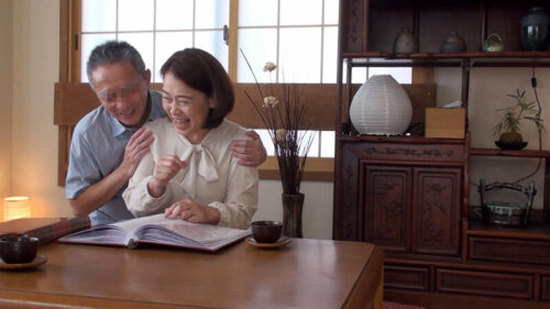 覗き撮られた汗ばむSEX!熟年同士だからこそ燃え上がる禁断の濃密不倫4時間ベスト(2)