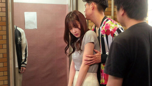 身代わり返済姦通 私は…旦那の作った借金を、カラダで返済しています。