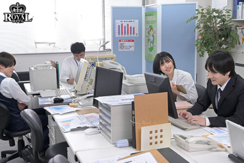 おチンチン舐めてあげるから恋人のフリしてっ!早く結婚しろとうるさい両親を安心させるために超カワイイ同期女子の一日彼氏になったボク 虹村ゆみ