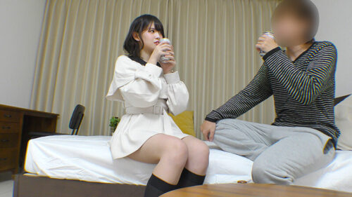 【敏感巨乳JD】アイドル系Gカップ女子大生20歳。テニサーOBに飲まされイカされ生ハメ中出し【断れないタイプ】