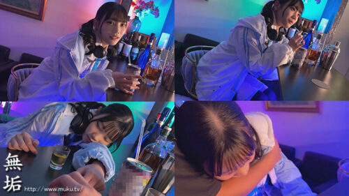 BARで出会った仕事終わりのコンカフェ嬢と ベロ酔い店内3P・ホテルお持ち帰りイキ過ぎ乱交SEX 望実かなえ