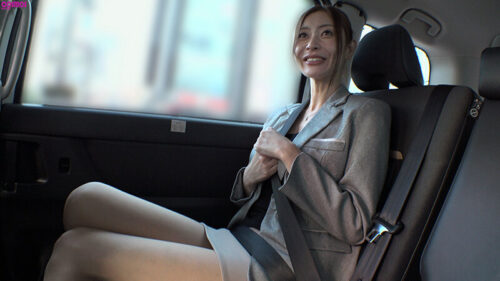 子持ちのおばさんだけどおち〇ぽ欲しいの ユリカさん(41歳)