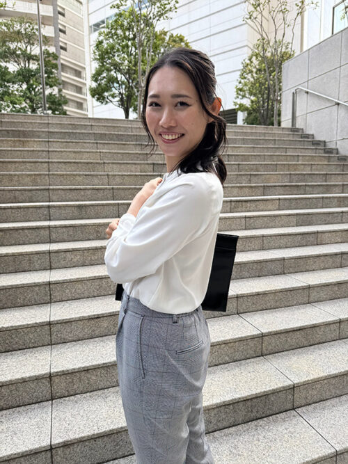 同僚を口説いてSEXするアカウント 今、狙っている同僚 三池小春