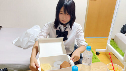 【あなたのクラスの地味かわいい子】陰キャオタク女子。もれなく全員エロい体なうえ性欲強すぎたので中出しで分からせ!