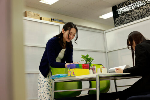 同僚を口説いてSEXするアカウント 今、狙っている同僚 三池小春