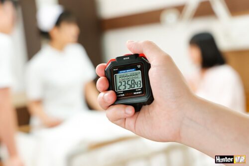 【VR】 そなたに時間を止める能力を授けよう!謎のストップウォッチで時間を止めて、ナースも女医もかわいい入院患者も好き放題のヤリ放題!!時間停止VR 病院編