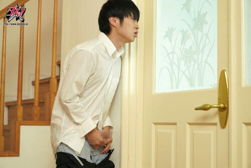 カノジョよりも彼女のお母さんが性癖にぶっ刺さり、勃起しすぎてチ〇ポが痛い。 安斉愛結