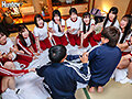 修学旅行で10人の可愛いクラスメイト女子と密着度200%大ハーレム乱交!2