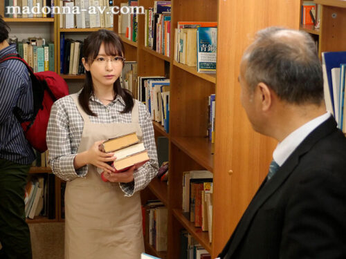 人妻秘書、汗と接吻に満ちた社長室中出し性交 最初で最高の秘書、ここに誕生―。 新妻ゆうか