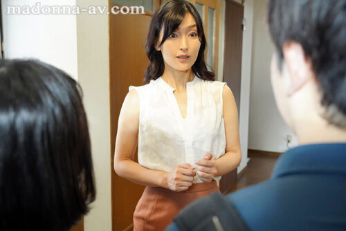 「大きくなったら僕と付き合って下さい」そう言ってくれた少年が娘の婚約者として現れて…。結婚の報告をされた夜、大人になった彼の肉体に溺れてしまった私。 吉永塔子