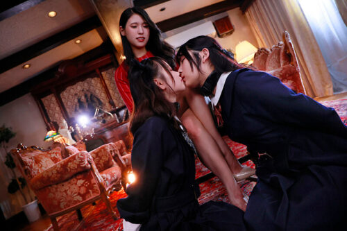 禁断のレズ一家 ~私たちはお母様の愛玩姉妹~ 麗しき母親と姉妹の耽美な蜜の罠に堕ちていく女学生