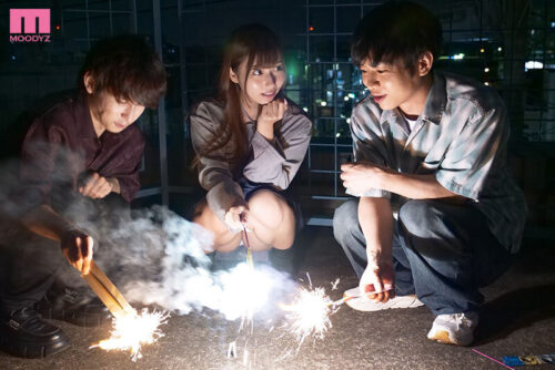 別れ際のカウントダウンNTR 1週間後に親友に彼女を取られる僕は甘々浮気セックス観察放置する間に禁欲して精子を溜めまくって振られる直前に鬼ピス種付け20発してやった。 逢沢みゆ