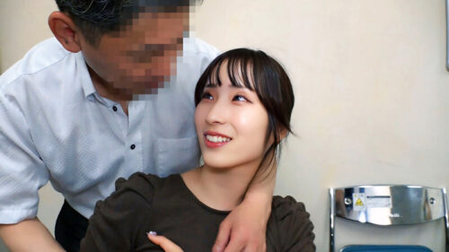 業務中に社内不倫に勤しむ男女のNTR性交集 20名の不倫映像記録