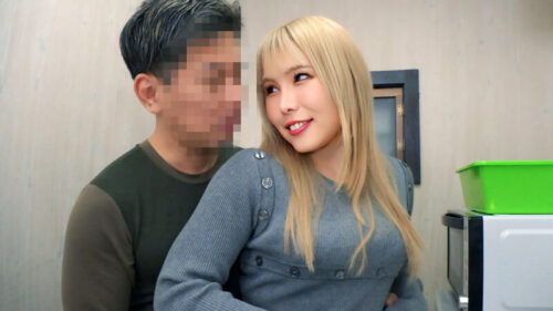 業務中に社内不倫に勤しむ男女のNTR性交集 20名の不倫映像記録