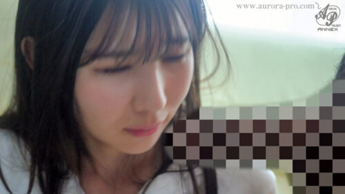 中年チ〇ポ偏愛女学生 留守番中に近所のおじさん達に中出しされちゃいました 福原みな