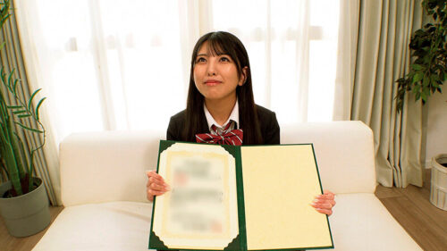 3分前まで女子〇校生!~2026年~卒業式直後に思い出の制服に初めての大量ぶっかけ!溜まりにたまった濃厚精子をあびせられ汚され全身精子でべっとり!ニオイたつチ〇ポ汁に火照ってそのまま生中出しSEX!!