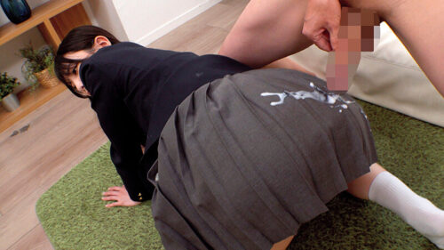 3分前まで女子〇校生!~2026年~卒業式直後に思い出の制服に初めての大量ぶっかけ!溜まりにたまった濃厚精子をあびせられ汚され全身精子でべっとり!ニオイたつチ〇ポ汁に火照ってそのまま生中出しSEX!!