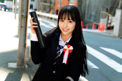 3分前まで女子〇校生!~2026年~卒業式直後に思い出の制服に初めての大量ぶっかけ!溜まりにたまった濃厚精子をあびせられ汚され全身精子でべっとり!ニオイたつチ〇ポ汁に火照ってそのまま生中出しSEX!!