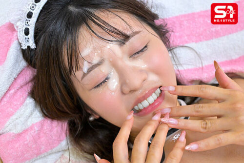 アイドルインフルエンサー自宅(ガチ)にいきなり突撃ぶっかけ大乱交! アポなし!台本なし!大量顔射あり!10人10発ザーメン襲撃! 桜乃りの