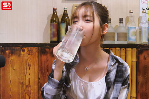 ※絡まれ注意※ 三田真鈴がほろ酔い甘痴女化し素人男子を抜きまくる!ナンパ逆ナン即ハメ即発射なんでもありの爆ヌキ10発はしご酒