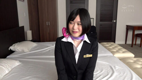 人妻スチュワーデスとごっくん性交(UFD-083)