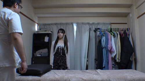 媚薬オイルマッサージ 痴●盗撮&中出し素人娘VOL.70 超強力媚薬を配合したマッサージオイルを施術中に知らずに塗りこまれたオンナは、身体の火照りに驚き、チ〇ポを欲しがる自分に戸惑い、垂れ出したマン汁に恥ずかしがりながらも生ハメ中出しまで欲してしまう!