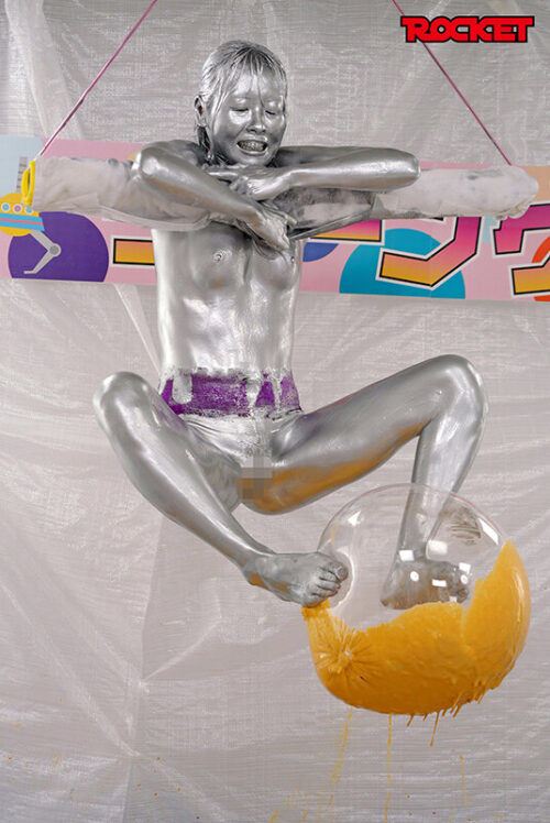 ROCKET18周年記念作品 どろんこプールにドボン!ウェット&メッシー(WAM)人間クレーンゲーム ~ボディペイントで巨大クレーンゲームのアームになって景品ゲットだぜ!~