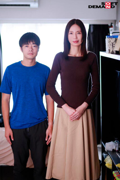 栗原早苗 母と息子 親子ほど歳の離れた2人の筆おろし成長物語