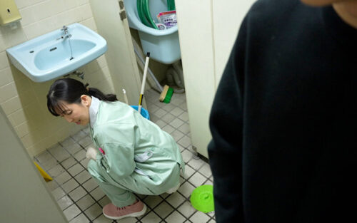 素人の縛り生中出し【色白ぽっちゃり肉便器妻編】近所のぽっちゃり奥さんは僕らのお掃除をしてくれる卑猥な肉便器雌豚でした。 成田かなこ