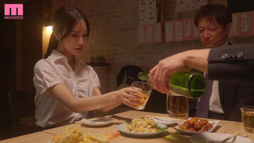 新人女子社員が粘着質上司のネチネチ乳首こねくり調教に堕ちた腰くねオホイキ出張相部屋 白石なみ