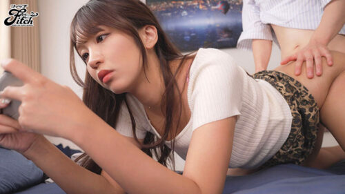 一人暮らしの僕の部屋に入り浸るセックスに興味が無い不感症な姉の性欲を解放する発情乳首スイッチを遂に発見! 淫乱ビッチに覚醒してしまい一滴残らず精子を搾り尽くされました 木下ひまり