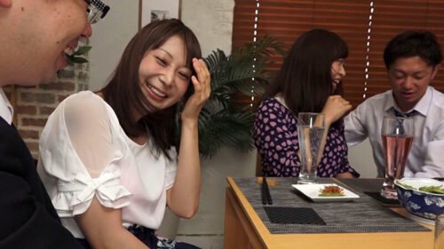 女子会中の熟女を持ち帰って中出しをキメる!