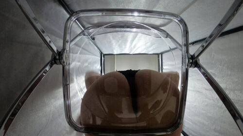 巨乳剛毛OLさんのお着替え