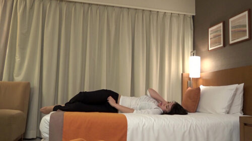 カラダ100点の巨乳OLの電マオナニー