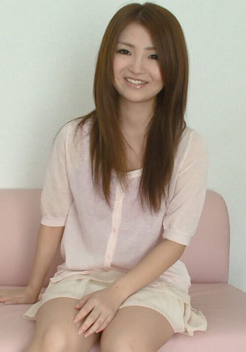 ハニカム笑顔がたまらない!エッチをしたい欲求を止められないS級素人娘とガチSEX!大量の顔面シャワー!