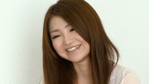 ハニカム笑顔がたまらない!エッチをしたい欲求を止められないS級素人娘とガチSEX!大量の顔面シャワー!