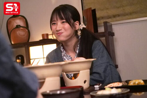 透明感バツグン少女の秘めたエロ本性むき出しにする一泊二日、常にヤリまくり常にハメ撮り生々しさ1000%温泉ハメ撮り旅行 榊原萌