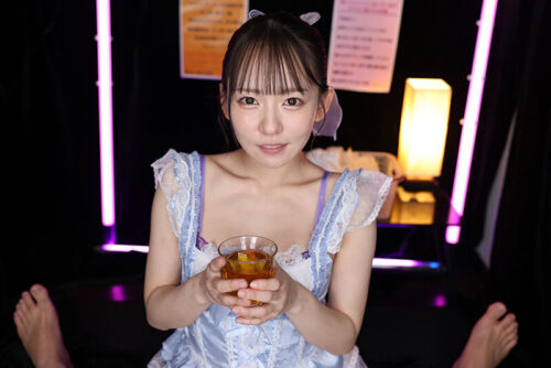 【VR】これぞ8K!顔面特化アングルVR ~射精特化!彼女がこっそりピンサロ体験入店!興奮したボクはもう精子が止まらない連続射精フェラチオでイカされまくり…~ 西元めいさ