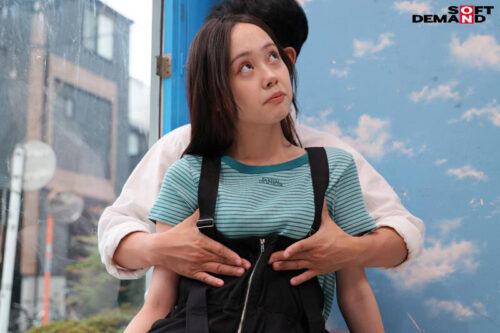 マジックミラー号 オーバーオール姿の美巨乳大学生限定!! 初めてのDEEP乳揉みで感度を上げて素人娘とガチSEX