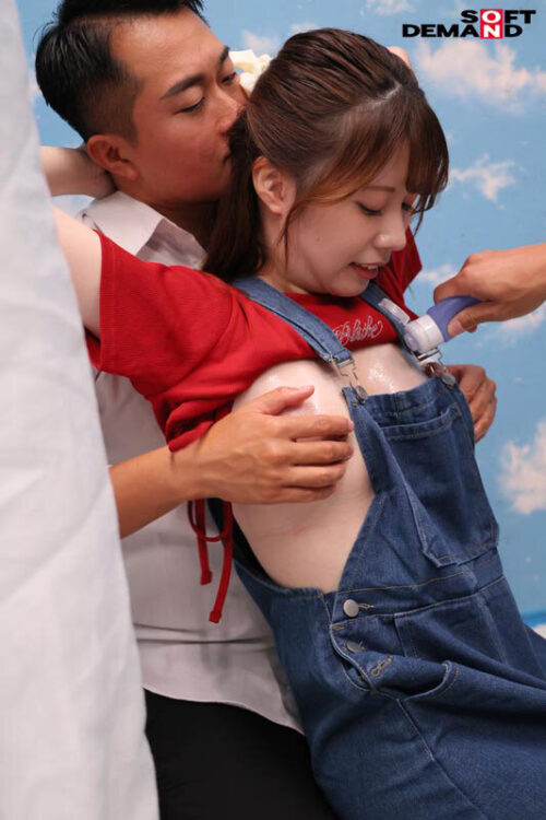 マジックミラー号 オーバーオール姿の美巨乳大学生限定!! 初めてのDEEP乳揉みで感度を上げて素人娘とガチSEX