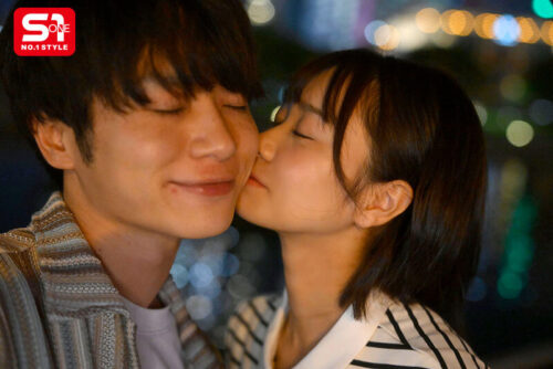 笑顔の裏に隠れたエロス 僕だけに距離感近い女の子とデートして、ホテル泊まって、夜が明けるまで一晩中恋密セックスざんまい 夏生なつ