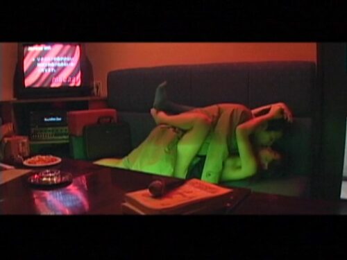 新任女教師 暴かれる過去